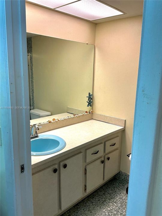 For Sale: $150,000 (2 beds, 2 baths, 920 Square Feet)