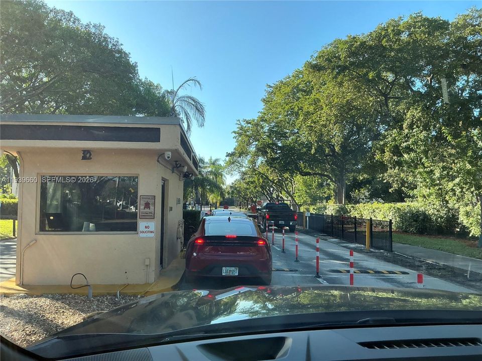 For Sale: $150,000 (2 beds, 2 baths, 920 Square Feet)