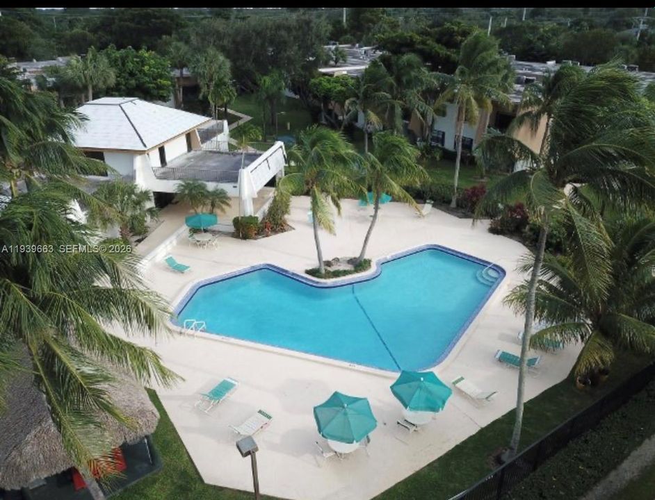 出租: $1,900 (1 贝兹, 1 浴室, 672 平方英尺)