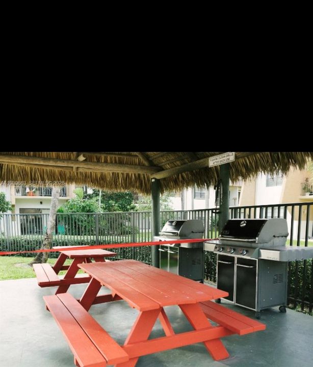 出租: $1,900 (1 贝兹, 1 浴室, 672 平方英尺)