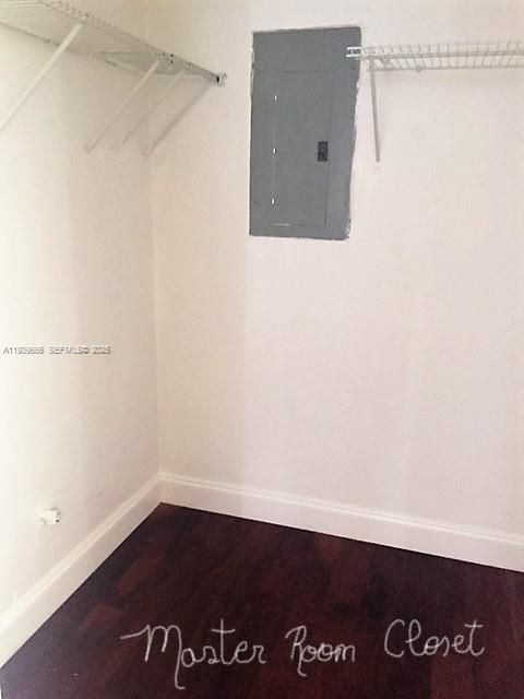 For Rent: $3,800 (3 beds, 2 baths, 1512 Square Feet)