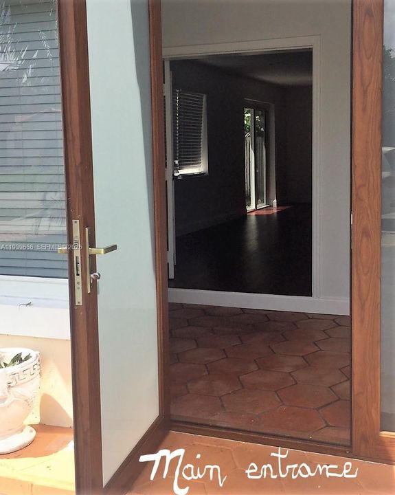 For Rent: $3,800 (3 beds, 2 baths, 1512 Square Feet)