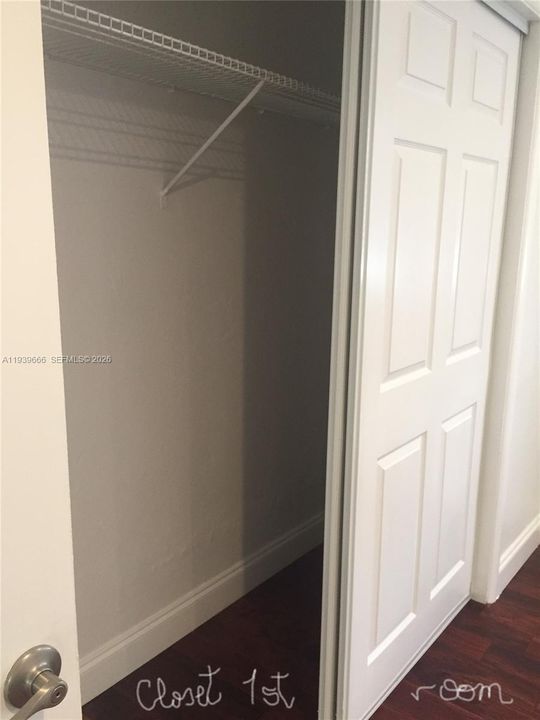 For Rent: $3,800 (3 beds, 2 baths, 1512 Square Feet)