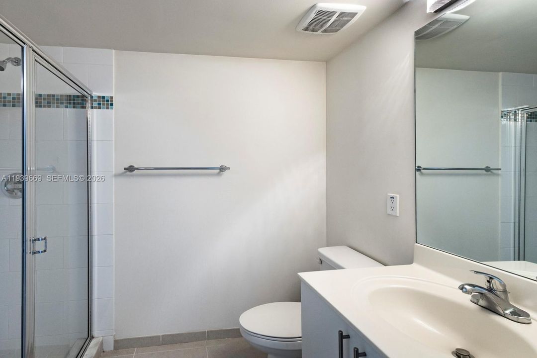 For Rent: $2,550 (2 beds, 2 baths, 756 Square Feet)