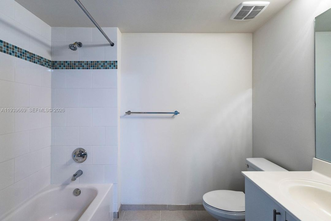 For Rent: $2,550 (2 beds, 2 baths, 756 Square Feet)