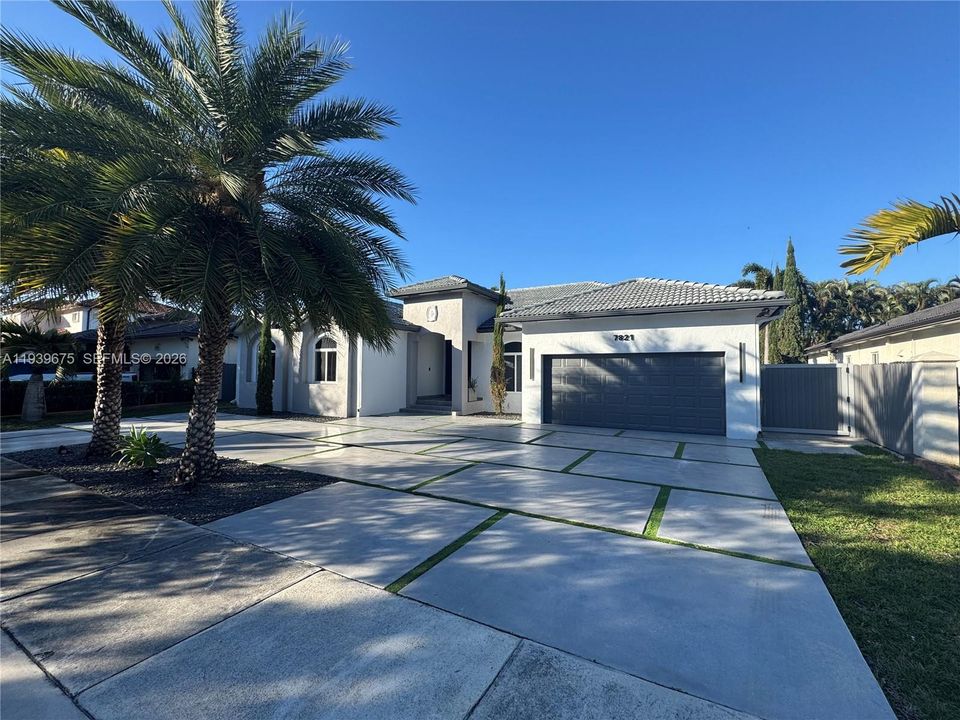 待售: $995,000 (4 贝兹, 3 浴室, 2314 平方英尺)