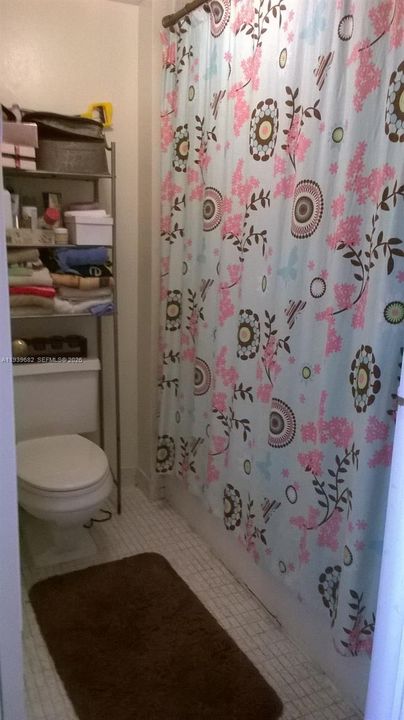 出租: $2,350 (2 贝兹, 2 浴室, 1008 平方英尺)