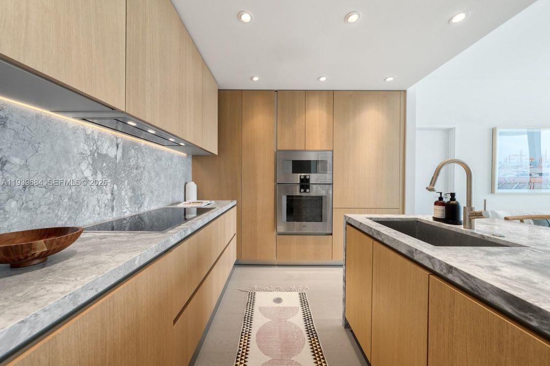 В аренду: $20,000 (2 спален, 2 ванн, 1434 Квадратных фут)