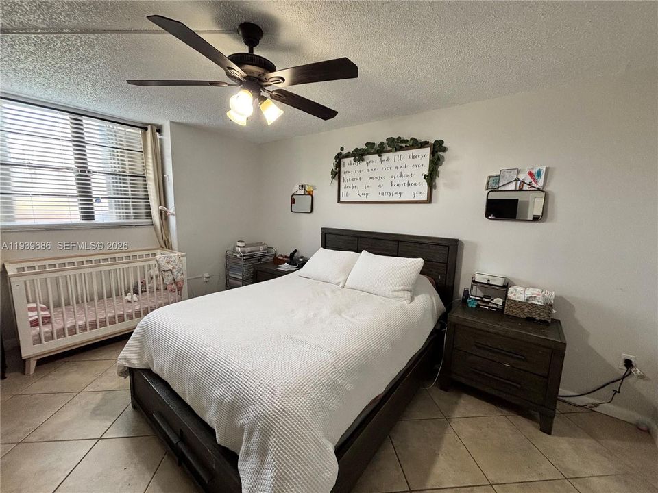 出租: $2,250 (2 贝兹, 2 浴室, 927 平方英尺)