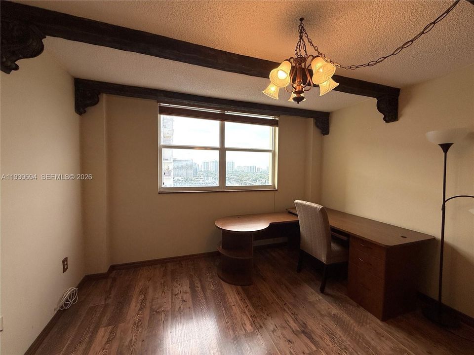 En Venta: $399,000 (2 camas, 2 baños, 1360 Pies cuadrados)