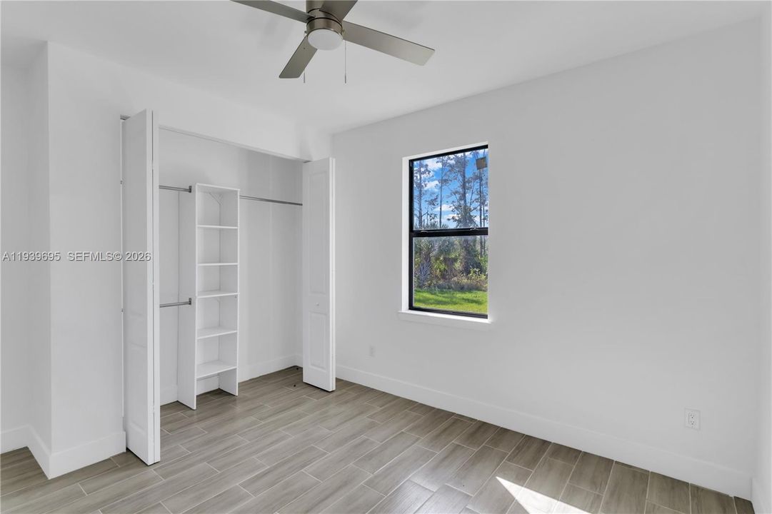 For Sale: $349,000 (4 beds, 2 baths, 1800 Square Feet)