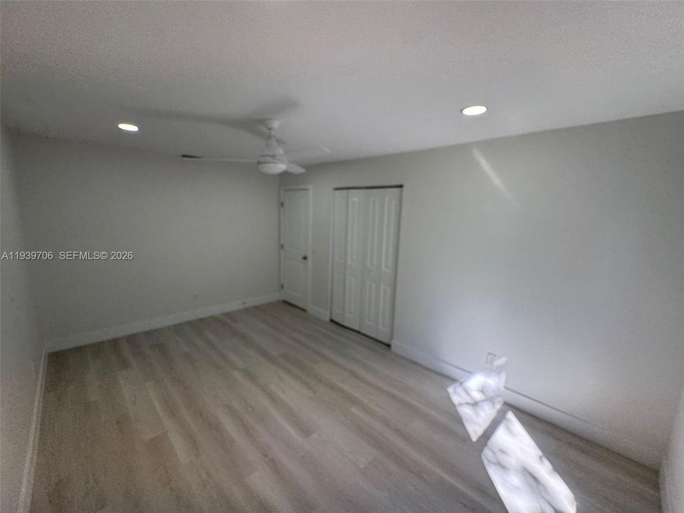 En Venta: $429,990 (3 camas, 2 baños, 1694 Pies cuadrados)