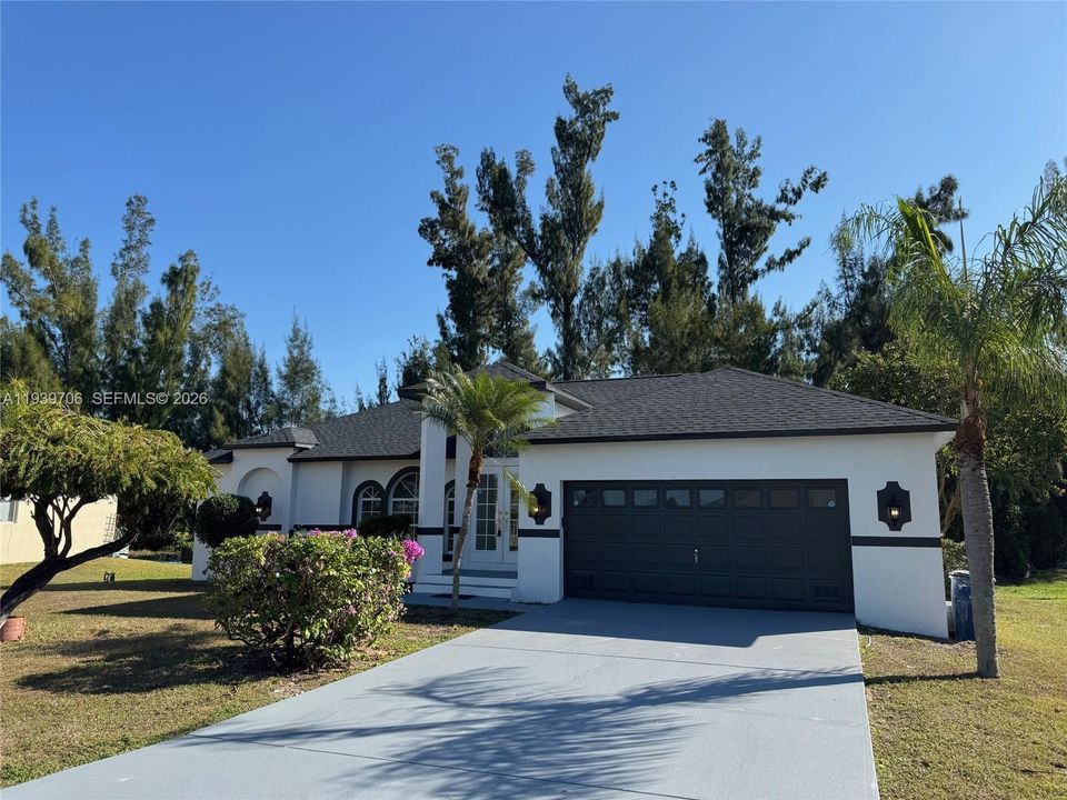 En Venta: $429,990 (3 camas, 2 baños, 1694 Pies cuadrados)