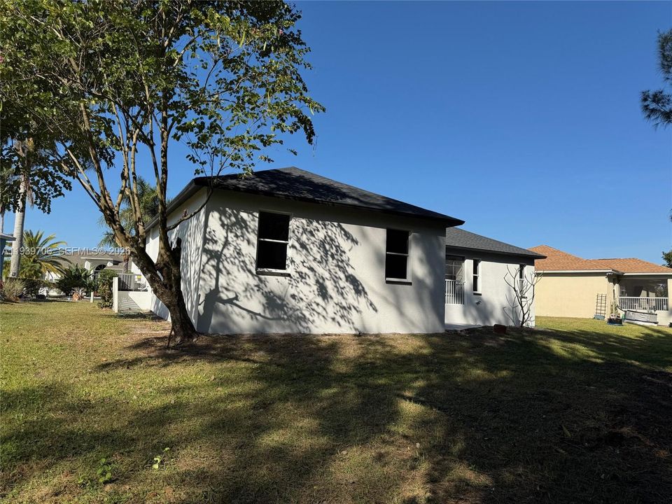 En Venta: $429,990 (3 camas, 2 baños, 1694 Pies cuadrados)