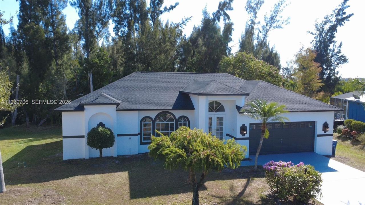 En Venta: $429,990 (3 camas, 2 baños, 1694 Pies cuadrados)