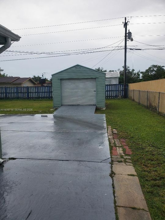 待售: $515,000 (4 贝兹, 2 浴室, 1309 平方英尺)