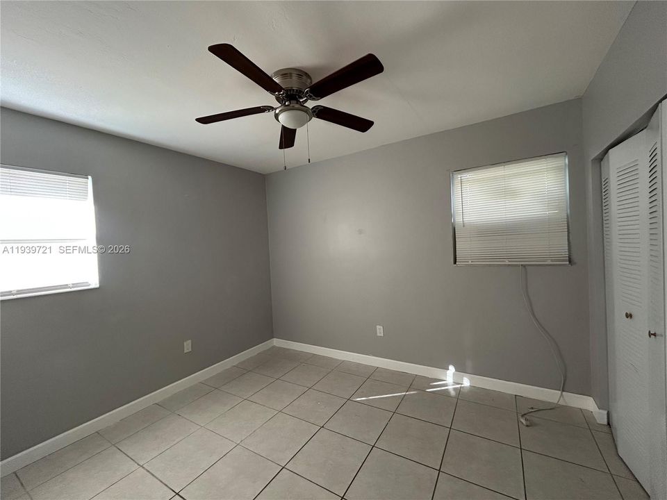 For Rent: $2,795 (3 beds, 2 baths, 950 Square Feet)
