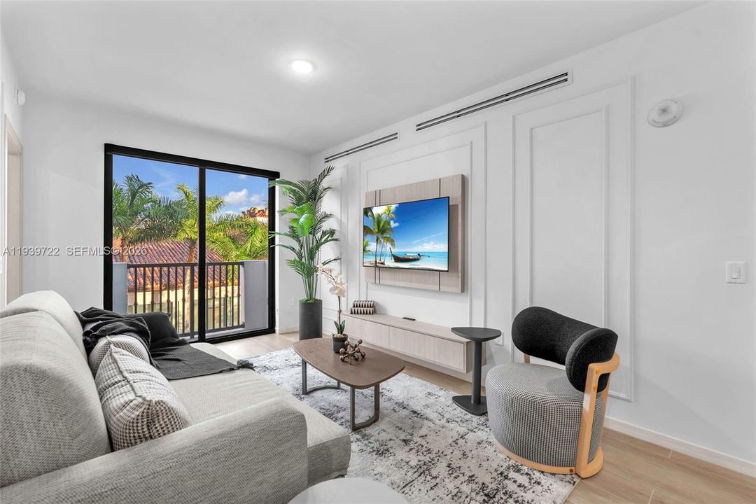 For Sale: $1,380,000 (2 beds, 1 baths, 0 Square Feet)