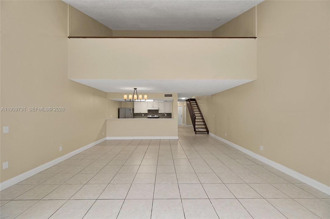 For Rent: $2,950 (3 beds, 2 baths, 1592 Square Feet)