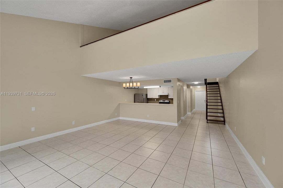 For Rent: $2,950 (3 beds, 2 baths, 1592 Square Feet)