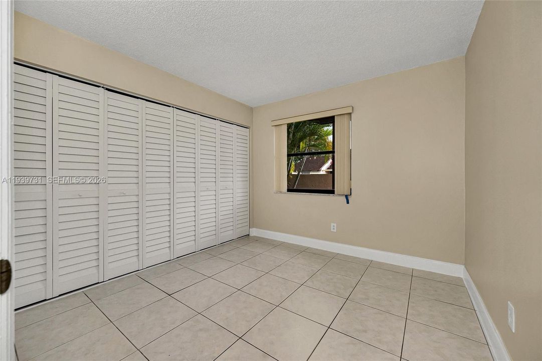 For Rent: $2,950 (3 beds, 2 baths, 1592 Square Feet)