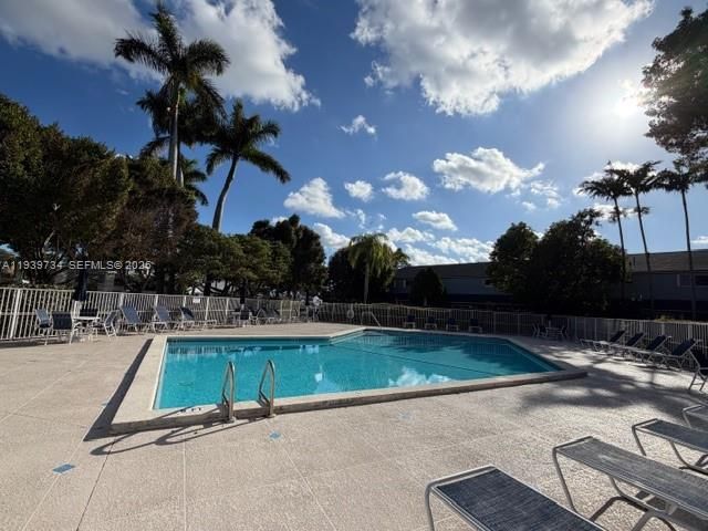 En Venta: $379,000 (3 camas, 2 baños, 1467 Pies cuadrados)