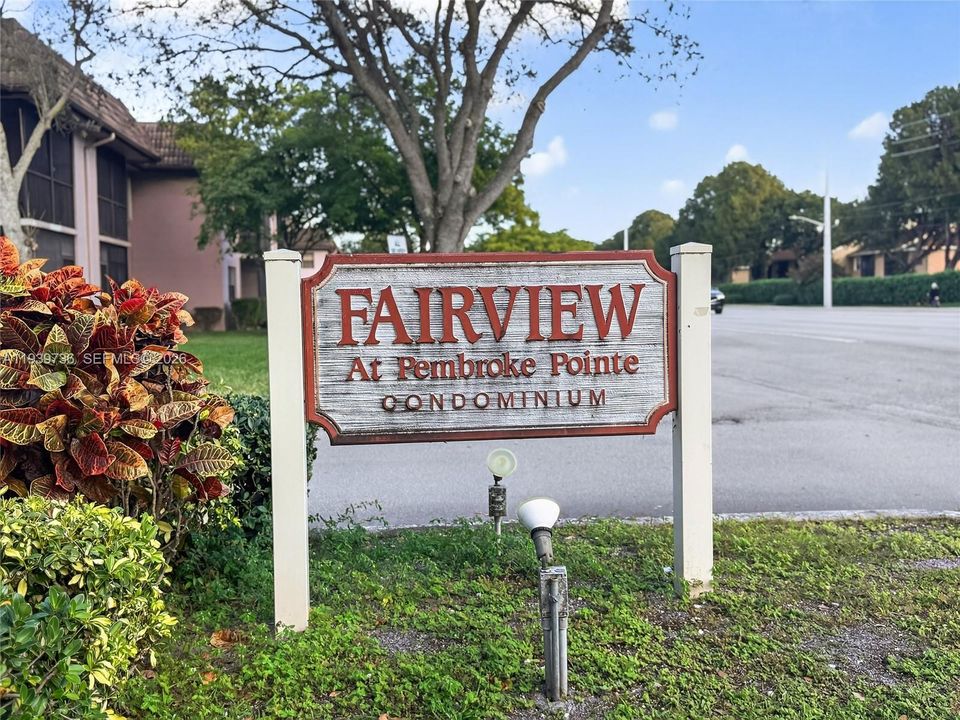 В аренду: $2,000 (2 спален, 2 ванн, 806 Квадратных фут)