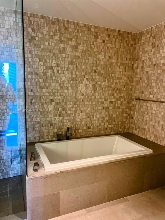 For Rent: $6,400 (2 beds, 2 baths, 1202 Square Feet)