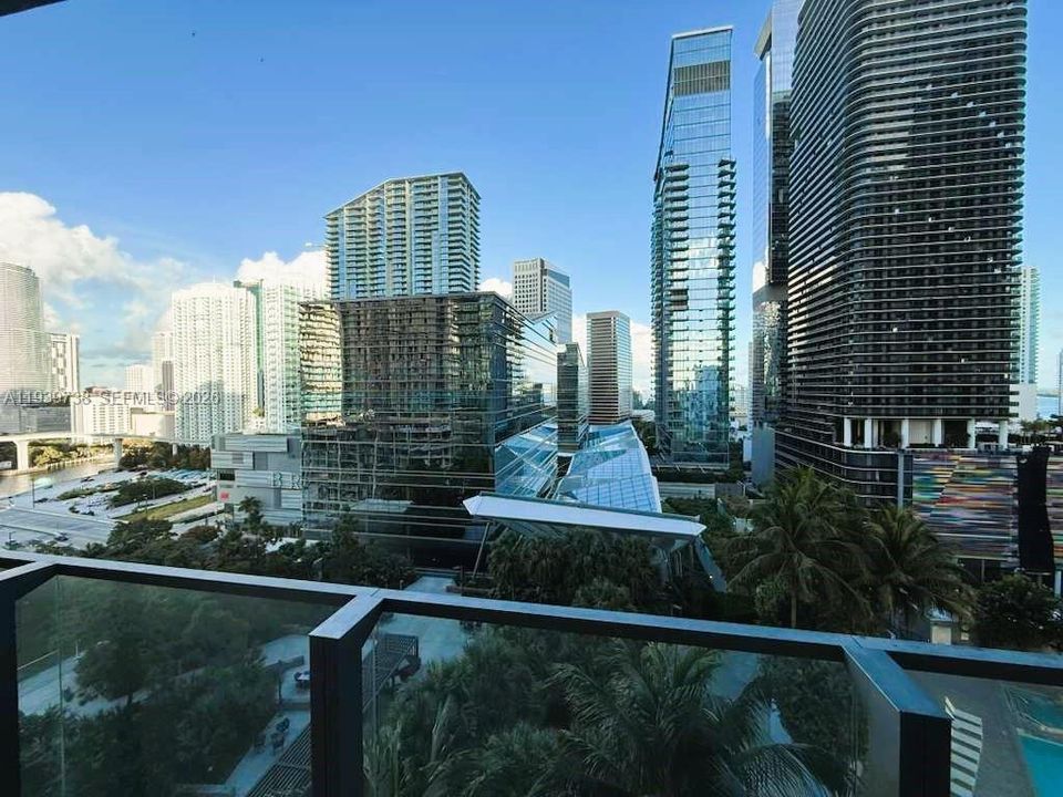 For Rent: $6,400 (2 beds, 2 baths, 1202 Square Feet)