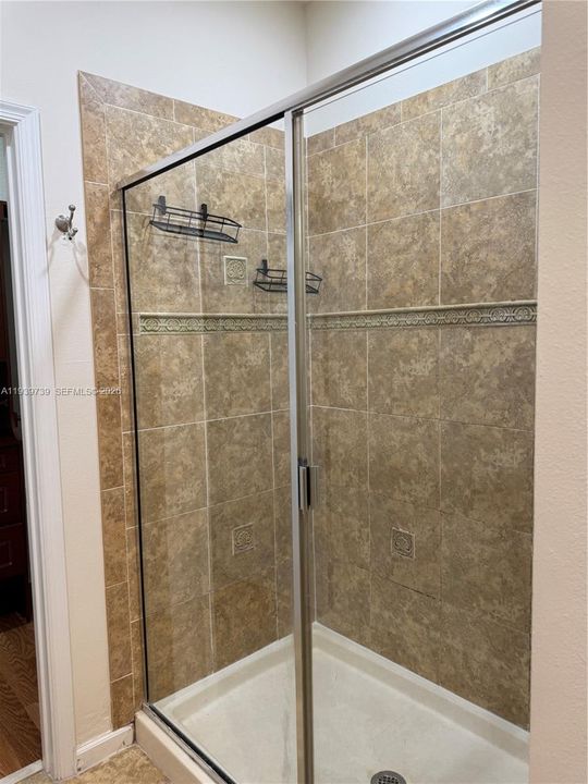 For Sale: $480,000 (3 beds, 3 baths, 1760 Square Feet)