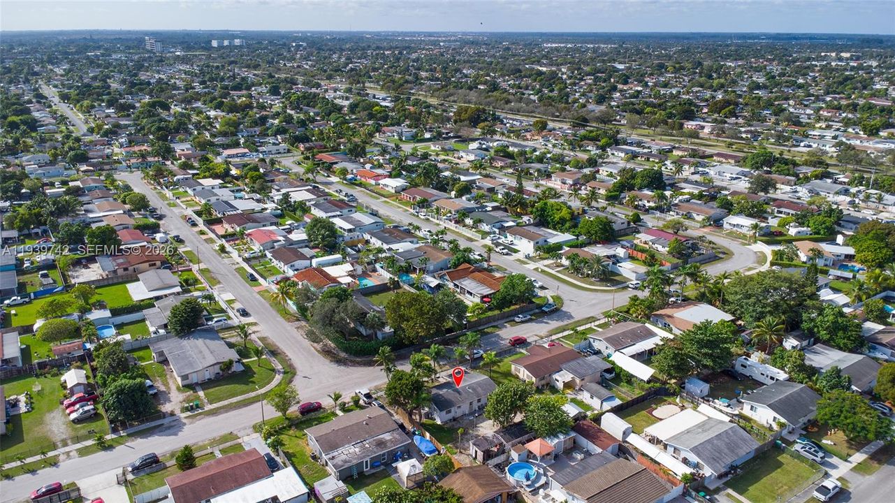 На продажу: $472,900 (3 спален, 1 ванн, 1056 Квадратных фут)