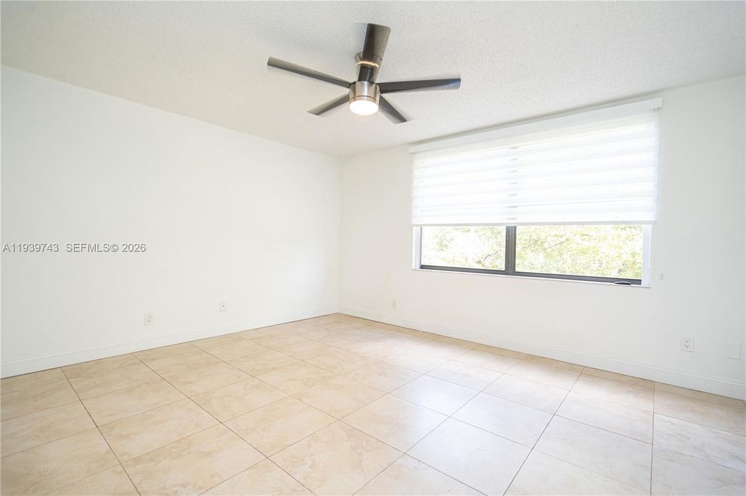 For Rent: $3,700 (2 beds, 2 baths, 1810 Square Feet)