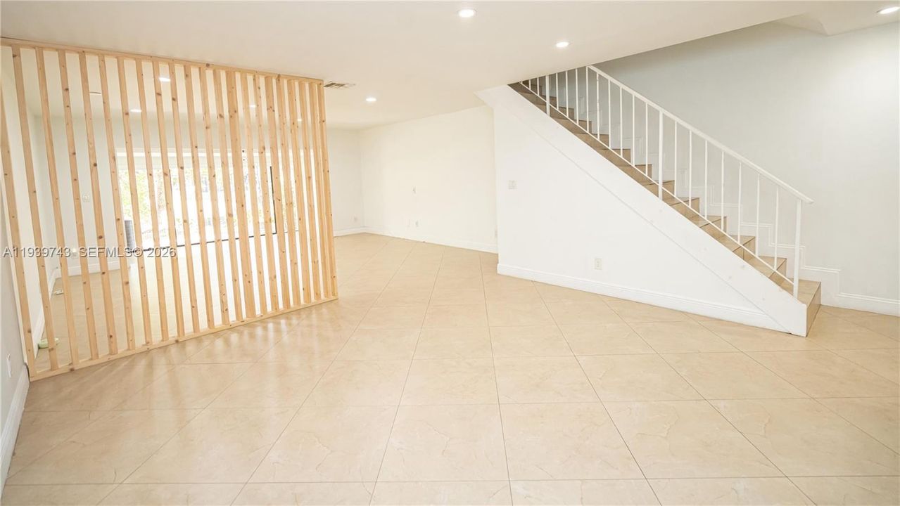 For Rent: $3,700 (2 beds, 2 baths, 1810 Square Feet)