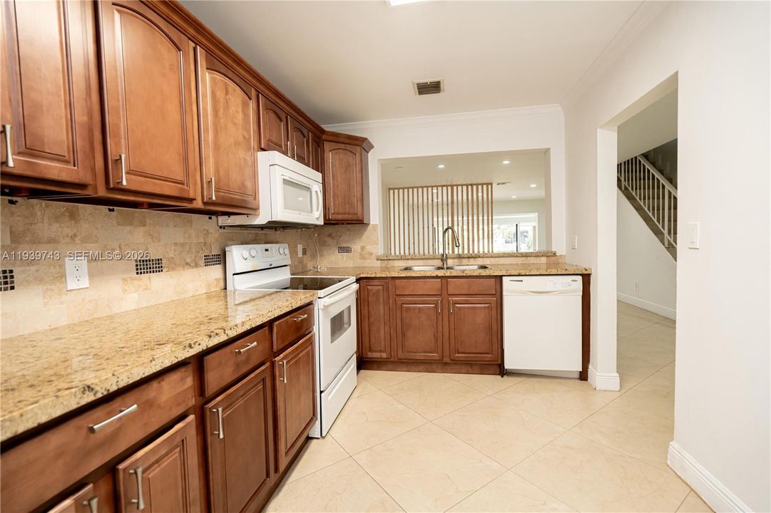 For Rent: $3,700 (2 beds, 2 baths, 1810 Square Feet)