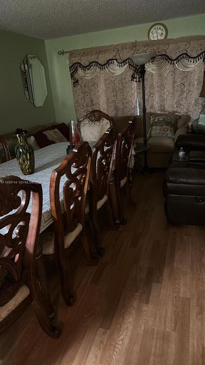 На продажу: $120,000 (1 спален, 1 ванн, 690 Квадратных фут)