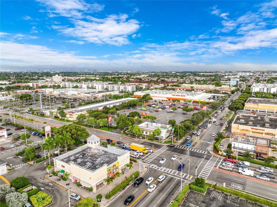 En Venta: $200,000 (1 camas, 1 baños, 810 Pies cuadrados)