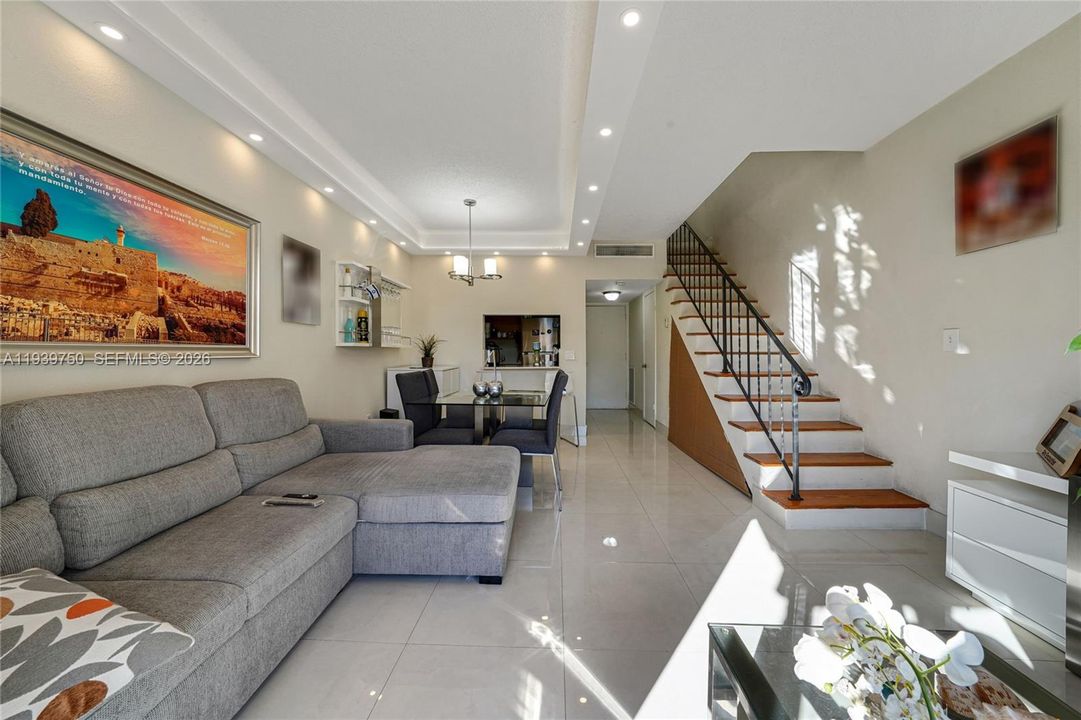 En Venta: $200,000 (1 camas, 1 baños, 810 Pies cuadrados)