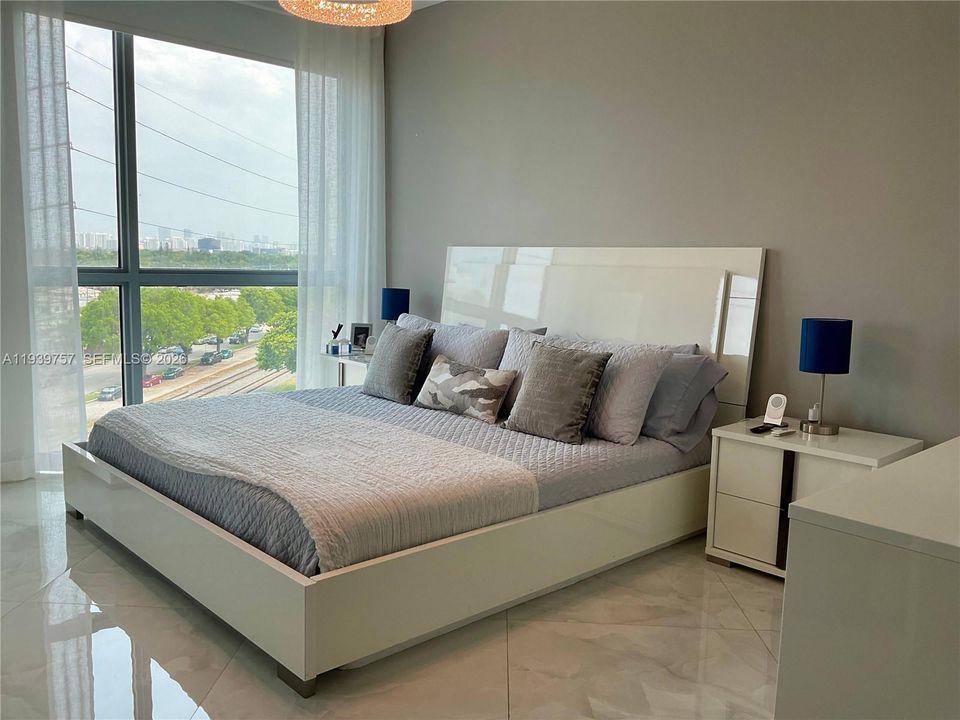 En Venta: $365,000 (2 camas, 2 baños, 1115 Pies cuadrados)