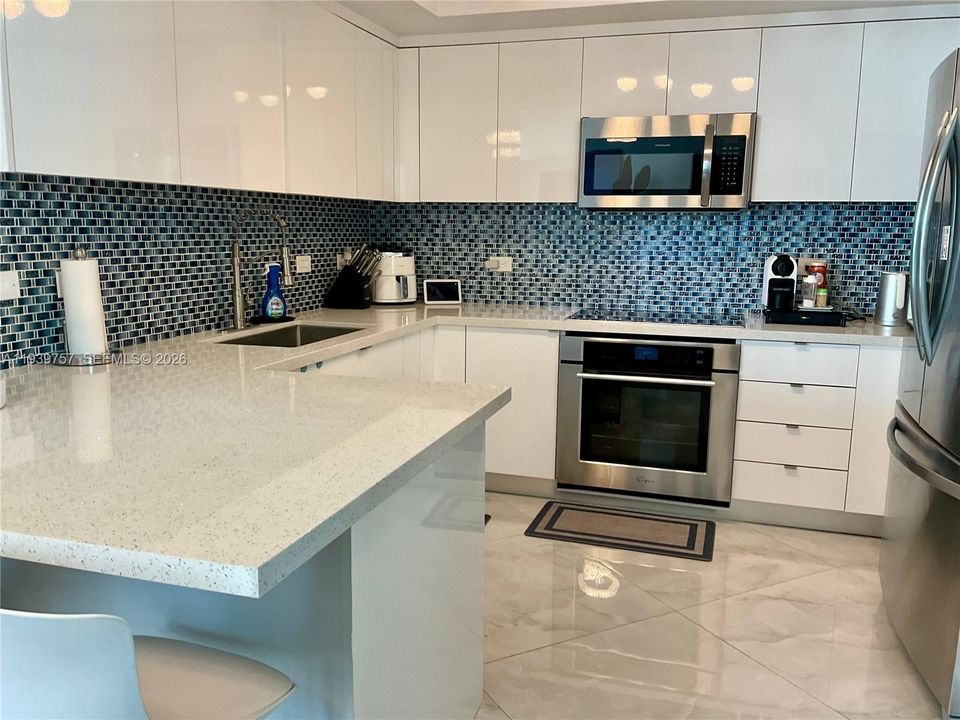 En Venta: $365,000 (2 camas, 2 baños, 1115 Pies cuadrados)