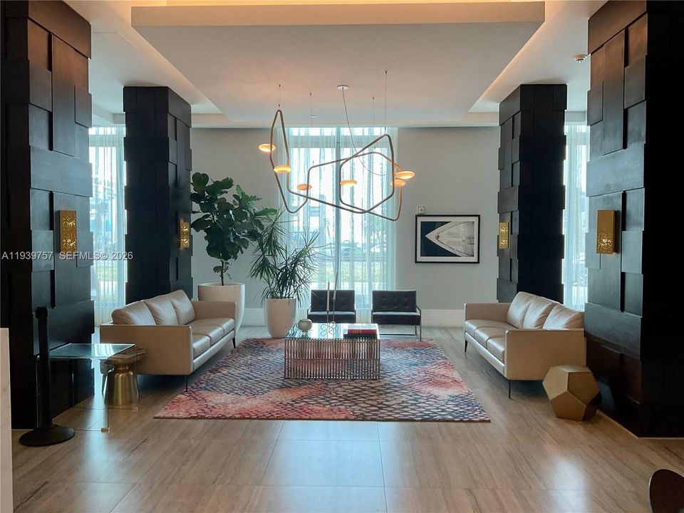 En Venta: $365,000 (2 camas, 2 baños, 1115 Pies cuadrados)