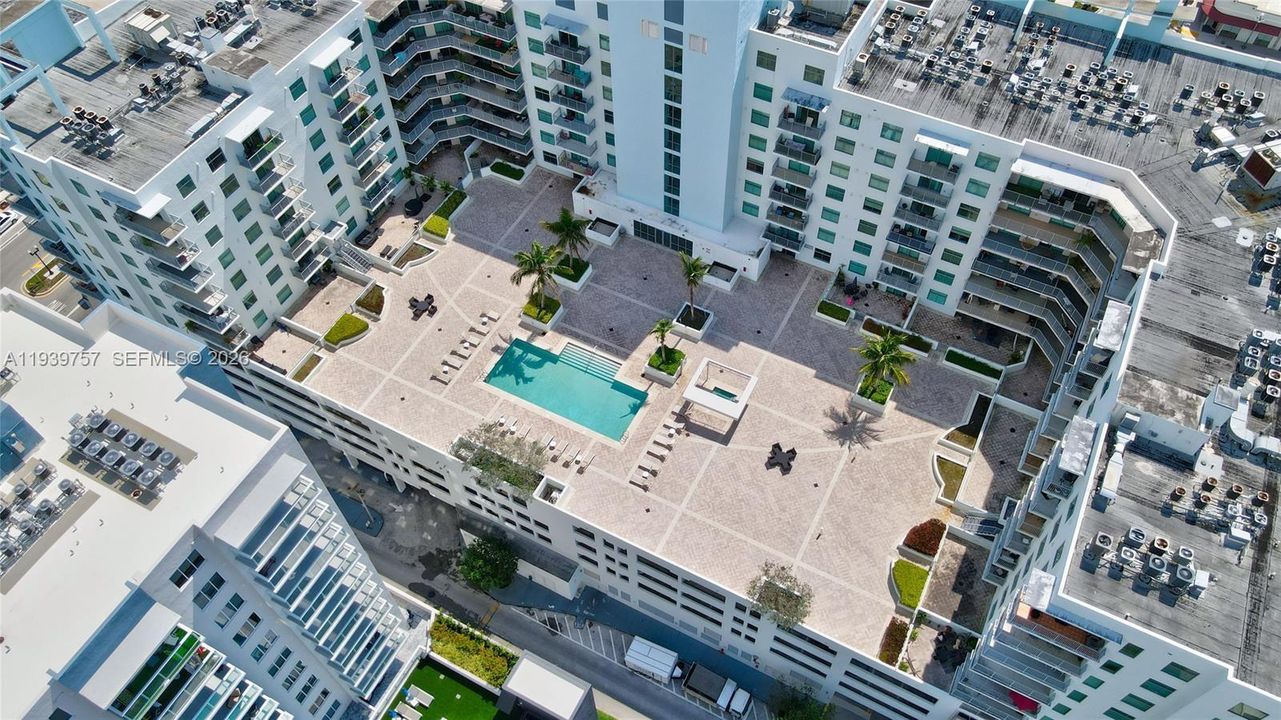 En Venta: $365,000 (2 camas, 2 baños, 1115 Pies cuadrados)