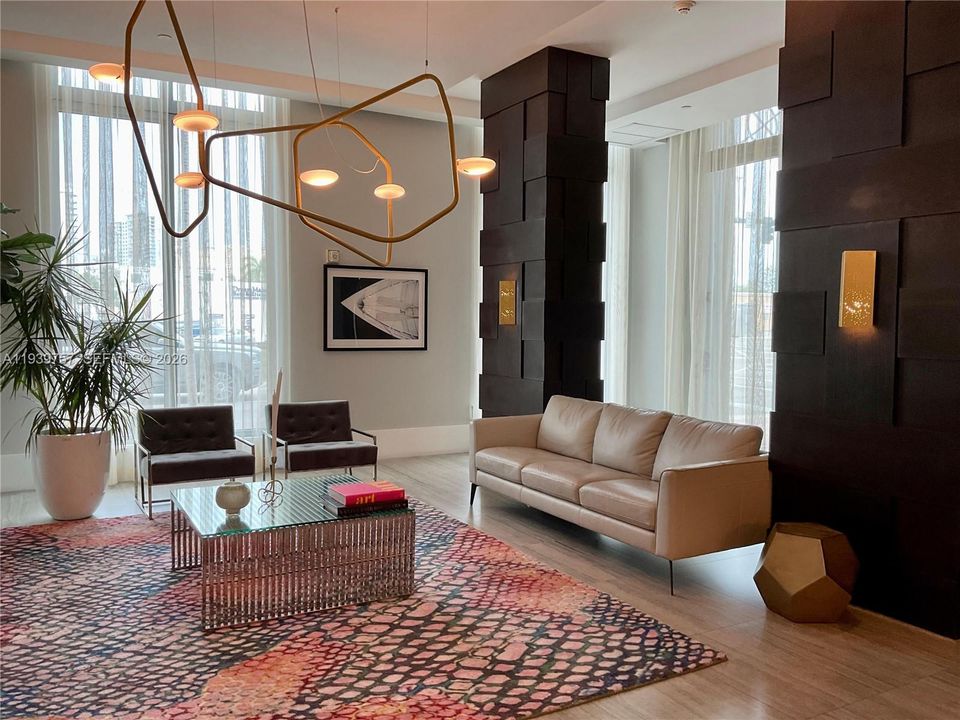 En Venta: $365,000 (2 camas, 2 baños, 1115 Pies cuadrados)