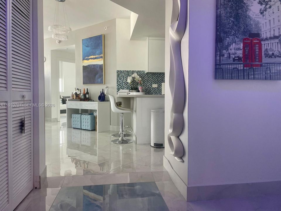 En Venta: $365,000 (2 camas, 2 baños, 1115 Pies cuadrados)