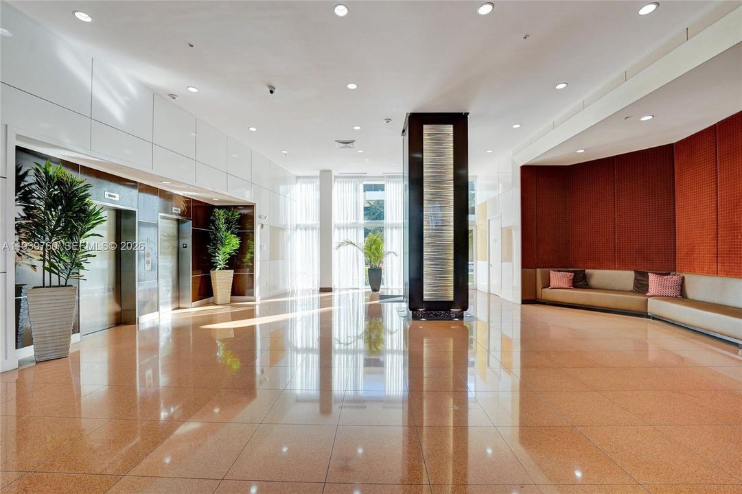 For Rent: $2,775 (2 beds, 2 baths, 1062 Square Feet)