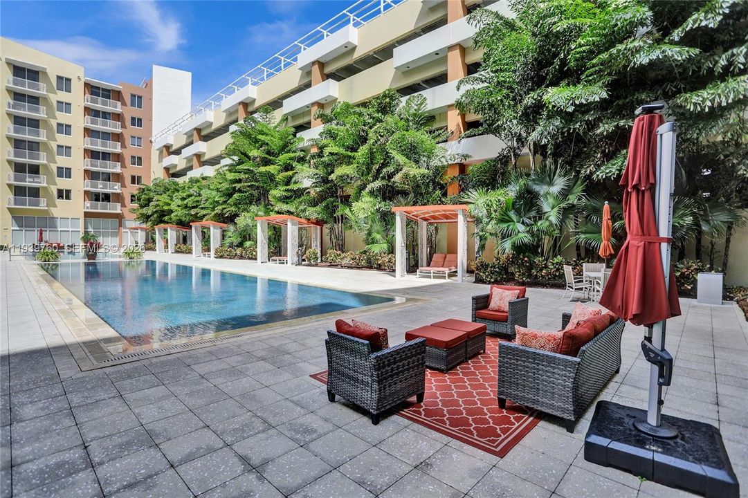 For Rent: $2,775 (2 beds, 2 baths, 1062 Square Feet)