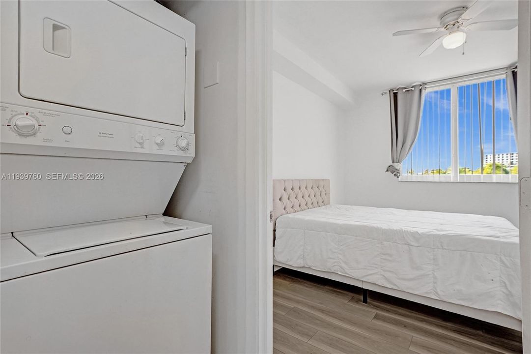 For Rent: $2,775 (2 beds, 2 baths, 1062 Square Feet)