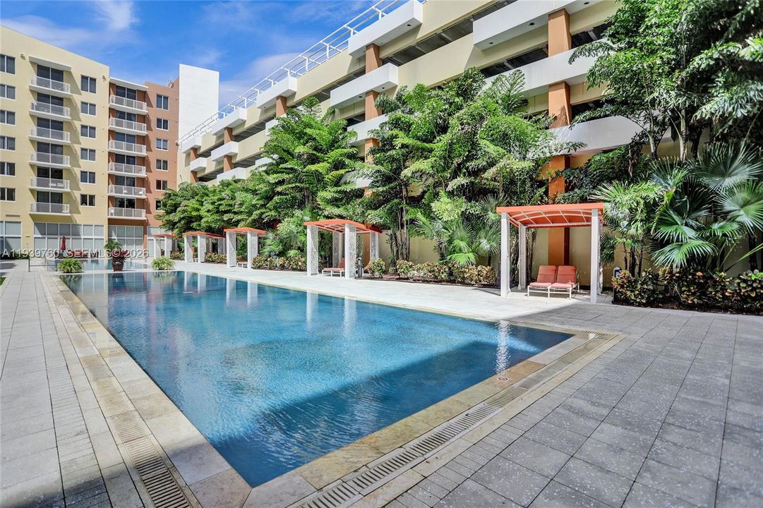 For Rent: $2,775 (2 beds, 2 baths, 1062 Square Feet)