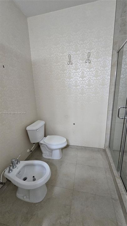 For Rent: $4,325 (4 beds, 3 baths, 2170 Square Feet)