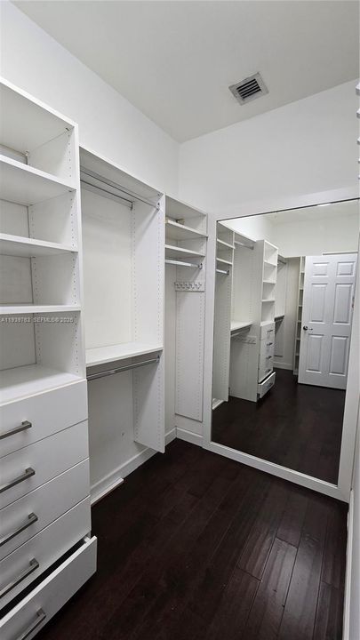 For Rent: $4,325 (4 beds, 3 baths, 2170 Square Feet)