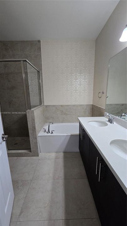 For Rent: $4,325 (4 beds, 3 baths, 2170 Square Feet)